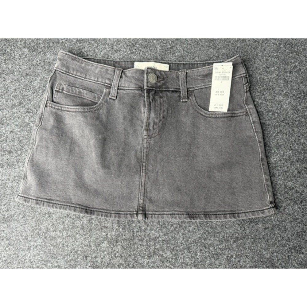 Hollister Grey Denim Mini Skirt Class of 2026 Senior Embroidered W27 NWT